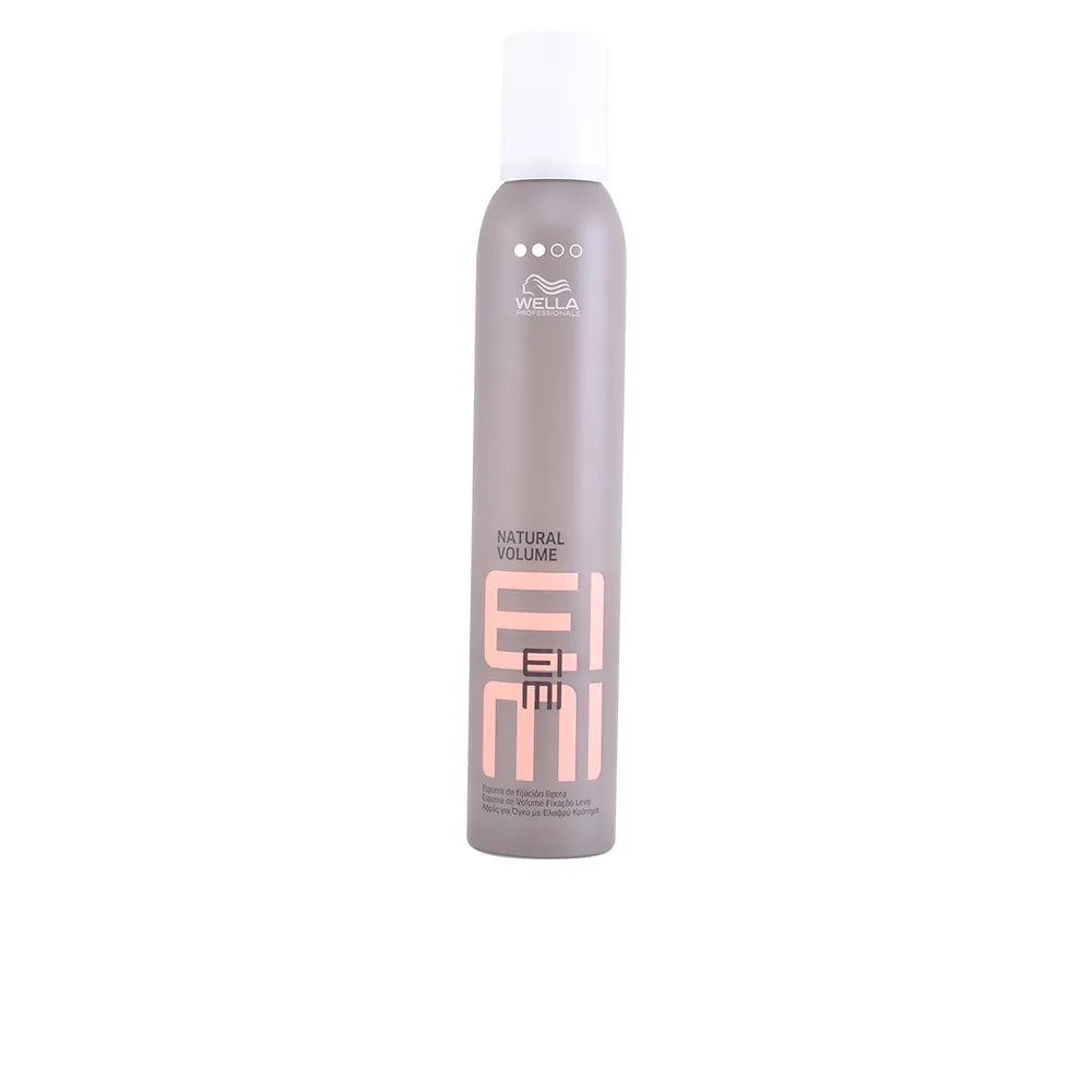 Wella Eimi Natural Volume Mousse Haltegrad 2 300 ml