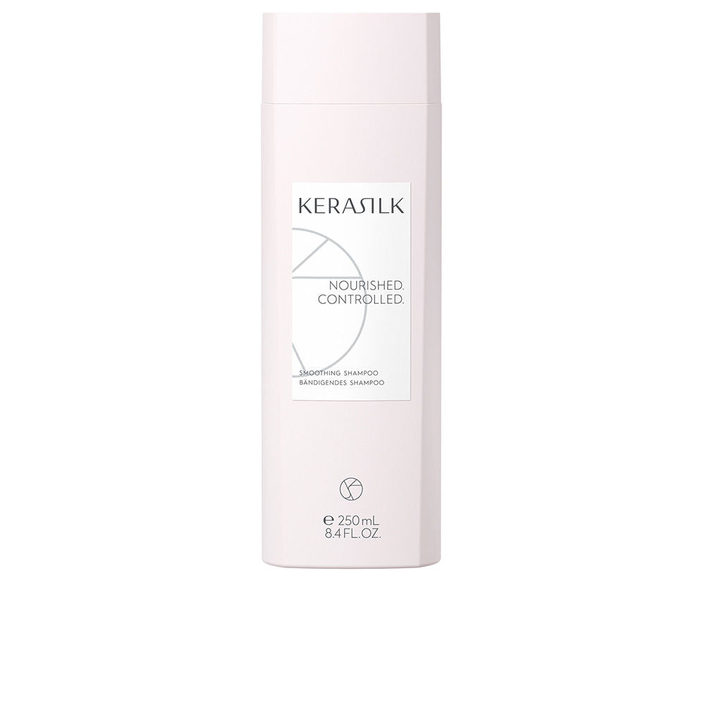 ESSENTIALS smoothing shampoo
